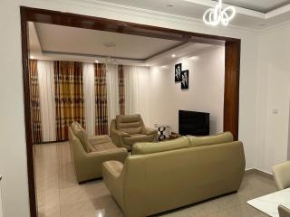 2brm 2 5bthrms and Living room in Rebero Kigali - 2