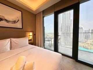 Skyline Retreat 3 Bedroom at Address Opera I Burj Khalifa & Fountain Views - Dubai - 4