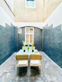Ottakring Gem Shared 4-BR Retreat Breathtaking City Views - Wenen - 7