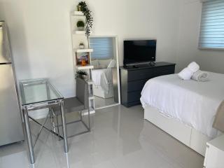 Studio close to airport - 1