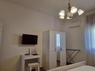 Dreams room - Syracuse - 9