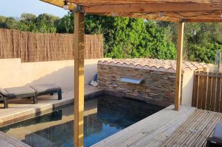 Tiny house avec piscine à Figari - 0