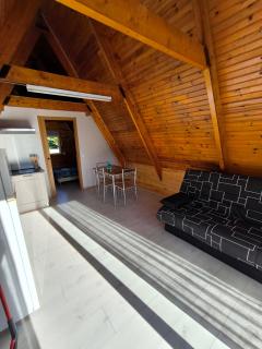 Petit chalet avec terrasse - Oust - 6
