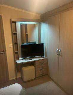 Luxurious 2 Bedroom Caravan - Longniddry - 4