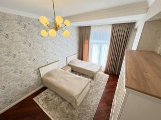 Luxury Apartment In Downtown - Baku - 7