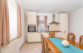 Holiday Home With Seaview - Vrh - 6