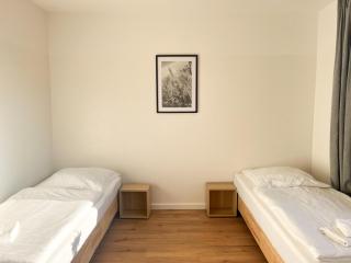 T&K Apartments - Düsseldorf - 3 room apartment with private parking 7min Fair and Airport DUS - Düsseldorf - 5