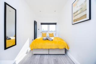 Modern 3 Bedroom Apartment with Ensuite - Londra - 3