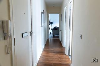 City Comfort 2 King Beds Fast WiFi - 3