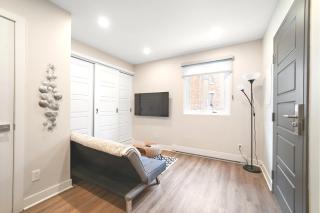 Elegant 1BDR in Heart Of Plateau B - Montreal - 6