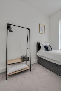 Stay With Alexandra 2 Free Parking - high speed Free Wifi - Liverpool - 5