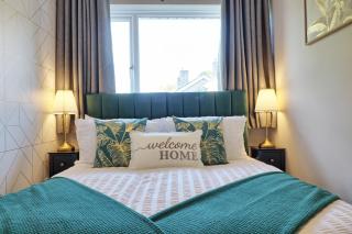 Colchester - 5 Bedrooms - Sleeps 10 - Long Term Stays - Business - Contractors - Families - Colchester - 3