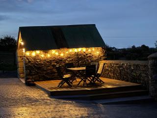 Mournes Family Cottage with Hot Tub - Hilltown - 6