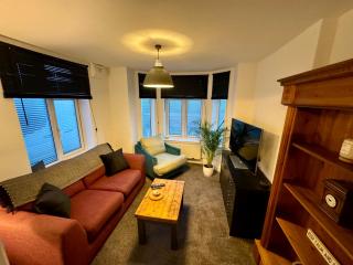 Charming Apartment by the Beach - 5