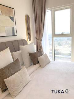Stunning 2-BHK Golfville at Dubai Hills Prime - Dubai - 2