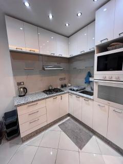 Appartement Rénové avec Style et Parking surveillé - 3