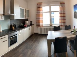 Ferienwohnung CITY - direkt am Falderndelft - nähe Innenstadt - Emden - 8