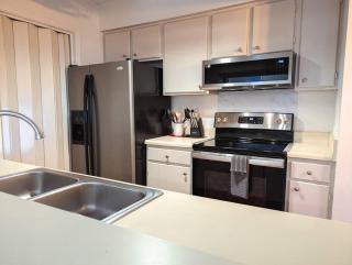 Comfort & Style in One Level - Morrisville - 2