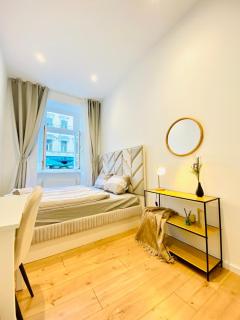 Lovely 4-BR Retreat Ottakring with Stunning City - 4