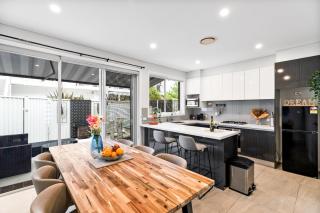 StayAU Spacious Townhouse Asquith near Golf - Asquith - 8