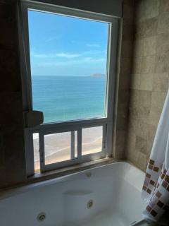 Ultimate Luxury - Ocean Front Penthouse - 9