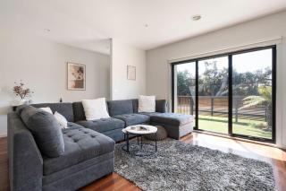 'The Leon' A Family Friendly Coastal Abode - Rosebud - 0