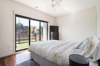 'The Leon' A Family Friendly Coastal Abode - Rosebud - 6