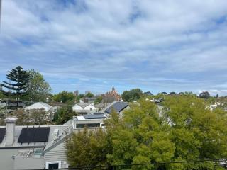 Spacious Middle Park Townhouse, Sleeps 6, Bayside - 8
