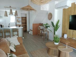 Villa Lola- Au cœur de la BO - 100m de la plage, cuve 800L - Orient Bay - 3