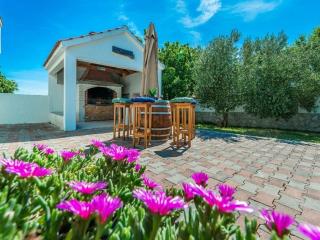 Holiday House Marina with pool - Sukošan - 5