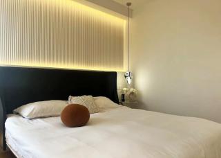 Molly House- Near Nanjing East Road,2-Bedrooms with Elevator, 2 bathrooms,1 bathtub , Near the subway - 7