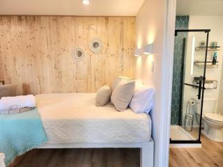 Boho Chic Tiny House with Hot Tub - Québec - 1