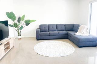 Modern Central Retreat 2 - 1