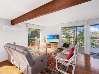 Fab 3-Bed Stay with Great Outdoors & Water Views - Surf Beach - 3