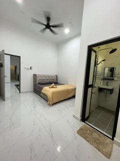POKMA Homestay - Kampong Molek - 2