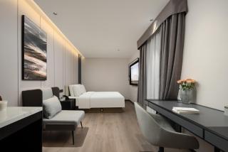 Atour Hotel Hangzhou Hubin Pinghai Road - Hangzhou - 2