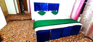 The CLOVER INN - 3