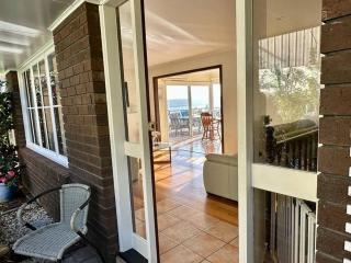 Secluded Oasis with Water Views - Sandy Bay - 9