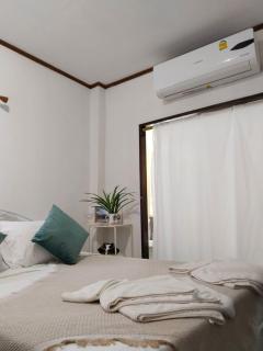 Tiki Bar-KanTiang Guesthouse - 1