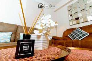 Aussie Shack - 2BR Modern Condo with Skyline View - Manila - 8
