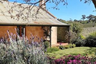 Seppeltsfield Vineyard Cottage Luxury Romantic Getaway - Seppeltsfield - 4