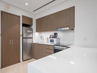 Luxury Home with City Views Near Dubai Mall 196GR-1 - 1