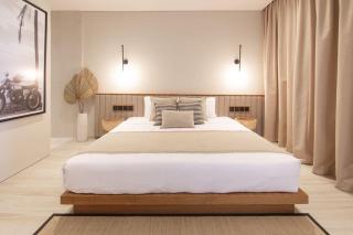 Luxurious & Serene Apt with Private Pool, Central - Canggu - 1