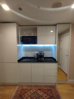 Black Sea Breeze Apartment - Batumi - 2