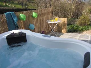 Bramble - romantic barn conversion with shared hot tub - Dundon - 7
