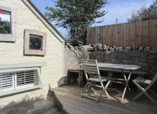 Bramble - romantic barn conversion with shared hot tub - Dundon - 2