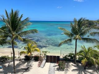 Beach front penthouse in Pereybere - Grand-Baie - 9
