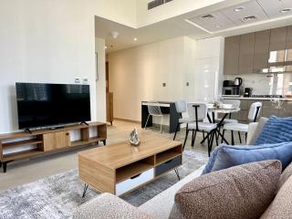 Contemporary 1BR in Azizi Riviera 27, Meydan City- Allsopp & Allsopp - Dubai - 5