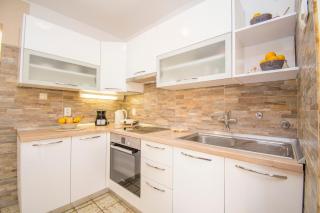 Apartments Sol Desire - Zubovići - 5