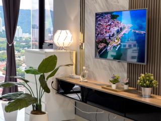 Beacon Executive Suite with Skypool 2BR 11pax GeorgeTown Penang - George Town - 1